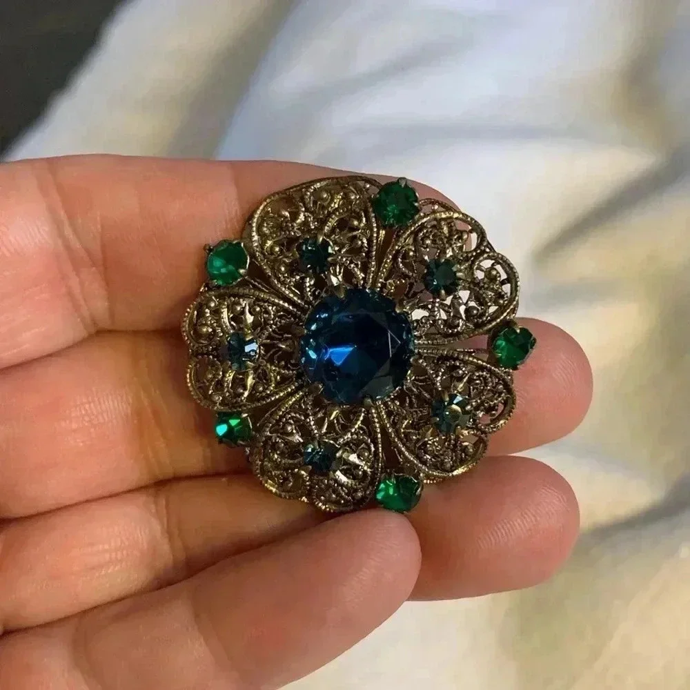 Vintage Grunge Czech glass brass filigree brooch w/ blue & green faceted stones